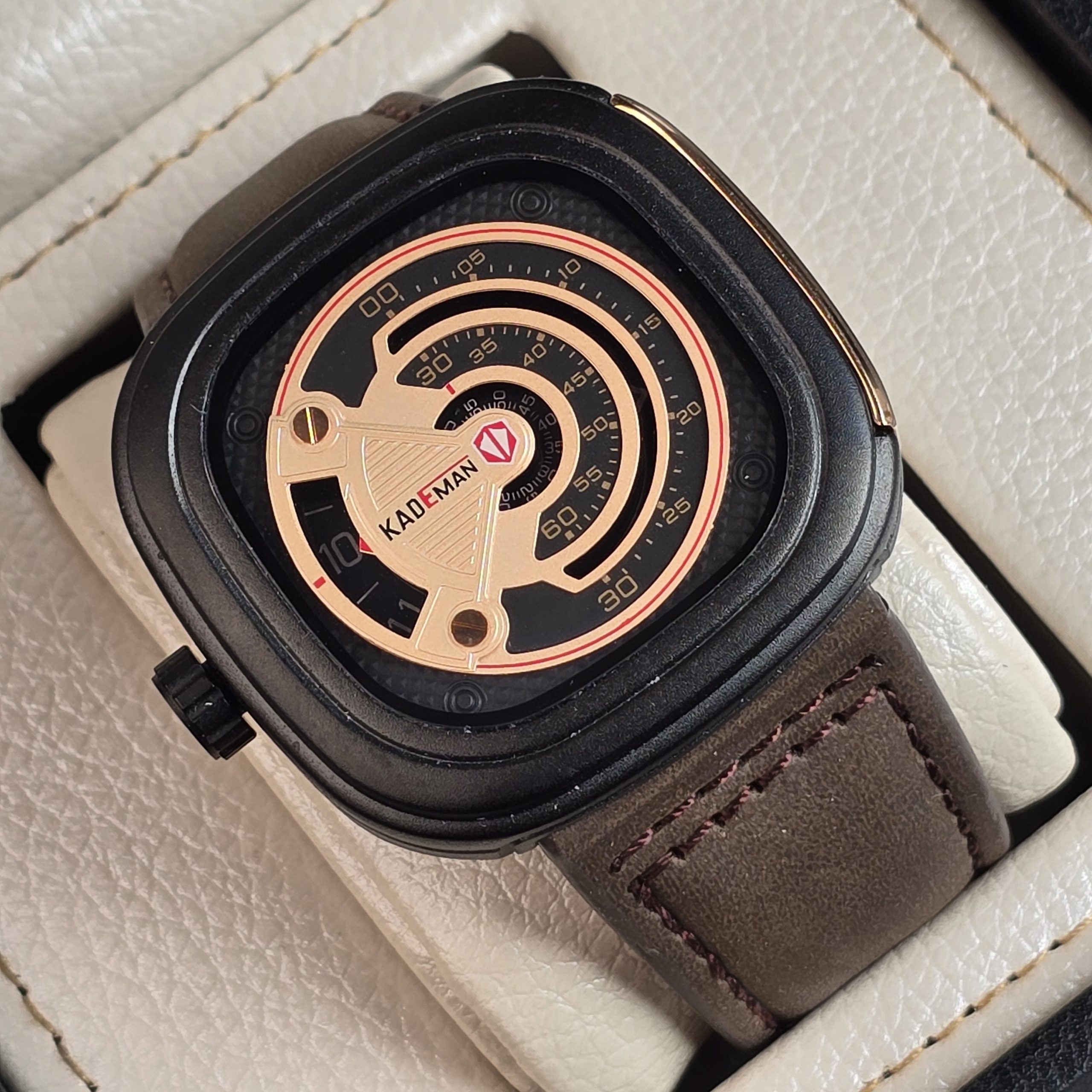 ساعت مچی چرم مردانه کیدمن مدل 365B10 KADEMAN