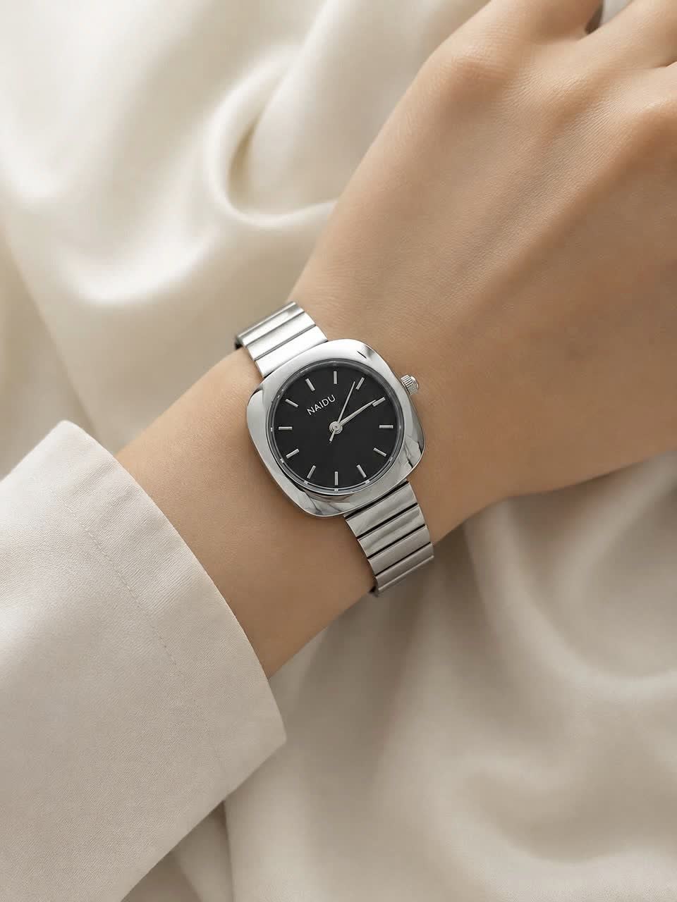 ساعت NAIDU کد 3570