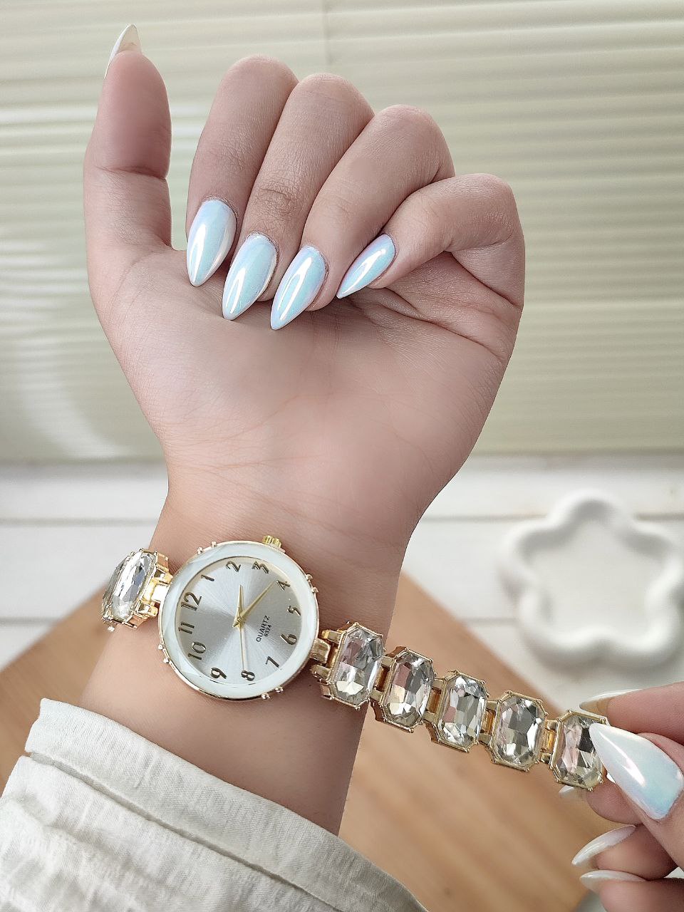 ساعت زنانه بند نگین دار 2803208422 - رنگ: 10