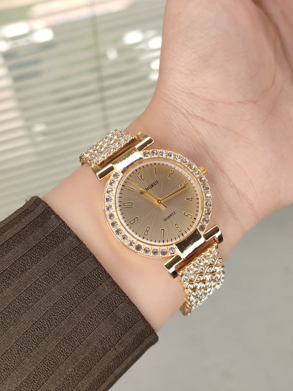 ساعت زنانه مارک HONGRUI 4607995 - رنگ: 2