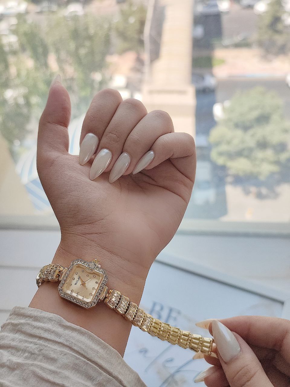 ساعت زنانه نگین دار مارک والار 6508774 - رنگ: 9