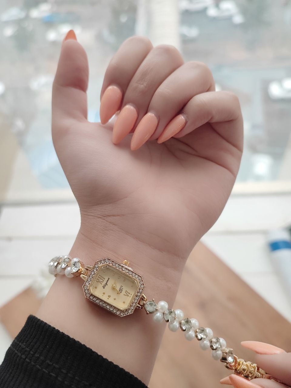 ساعت بند مرواریدی مارک الینا 8155308 - رنگ: 2