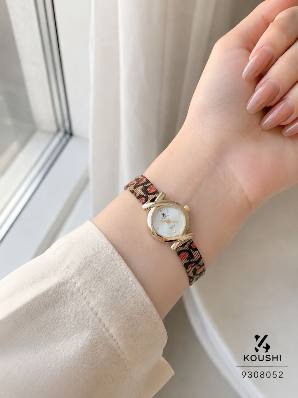 ساعت زنانه پلنگی مارک koushi 9308052