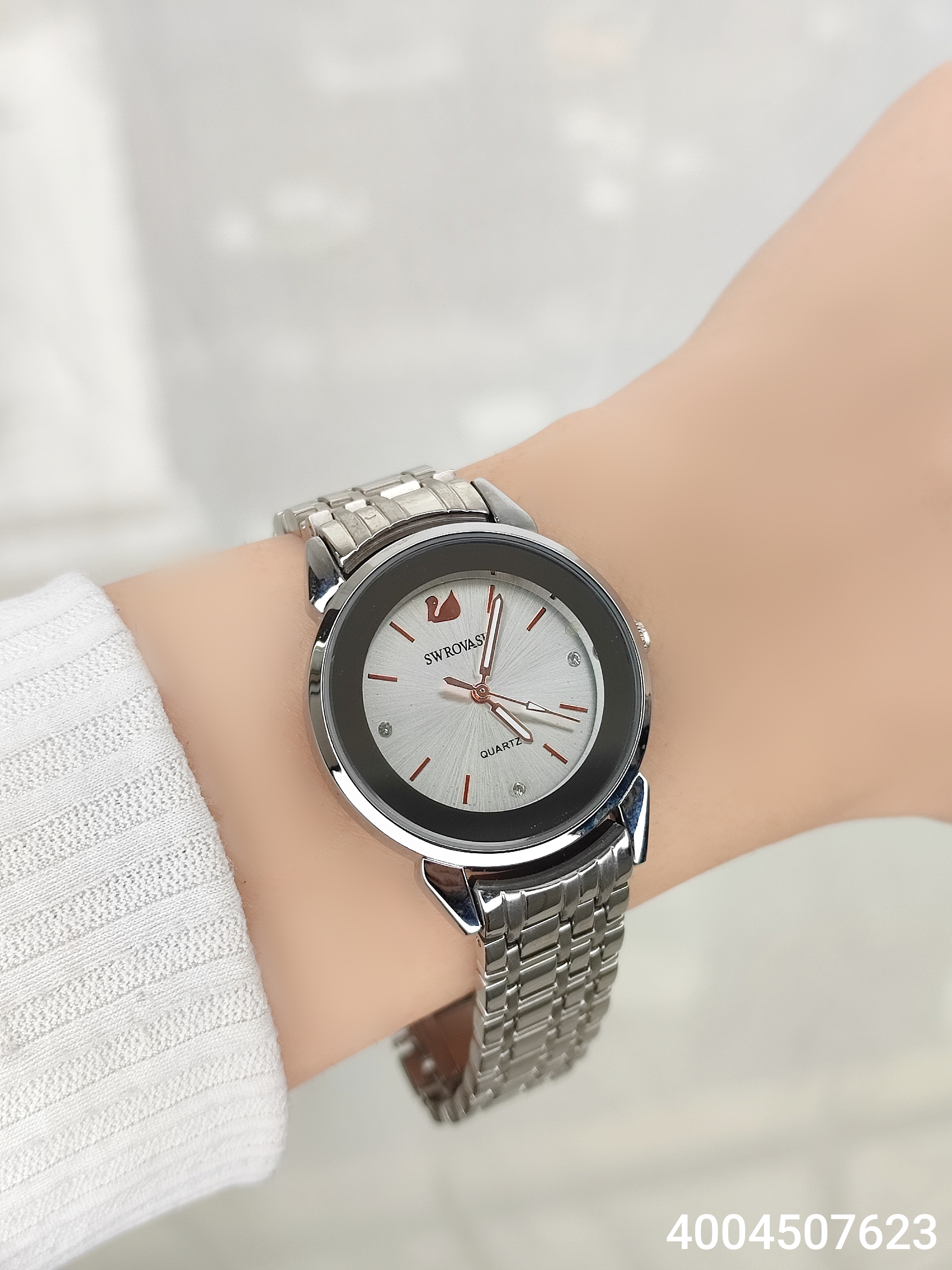 ساعت زنانه مارک swrovaski 4004507623