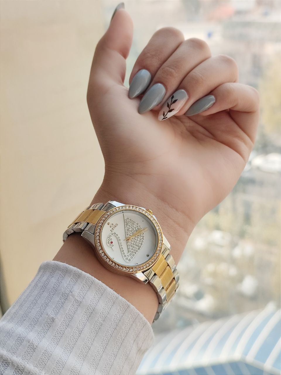 ساعت زنانه مارک 5806008096 - رنگ: 5