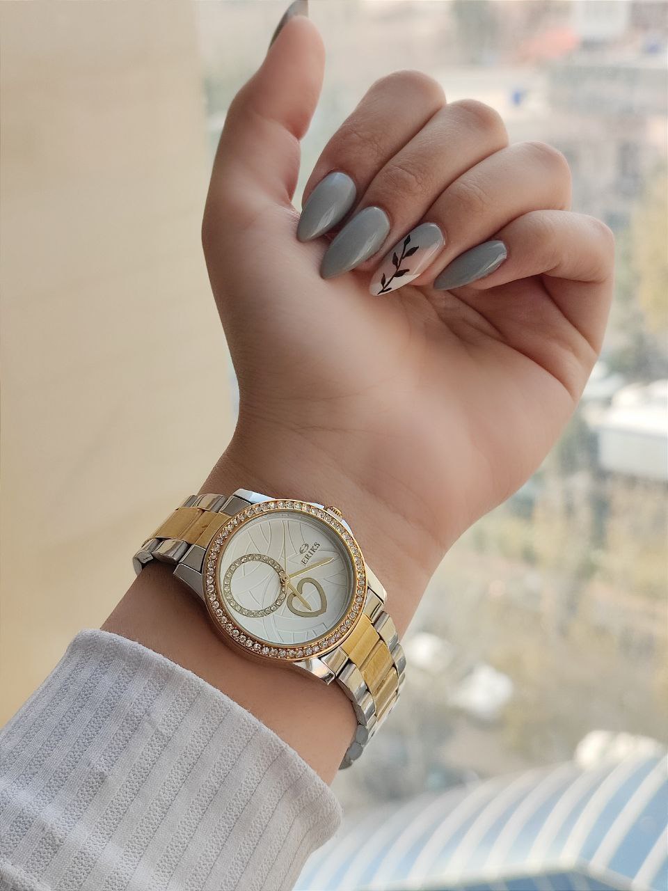 ساعت زنانه مارک 5806008096 - رنگ: 4